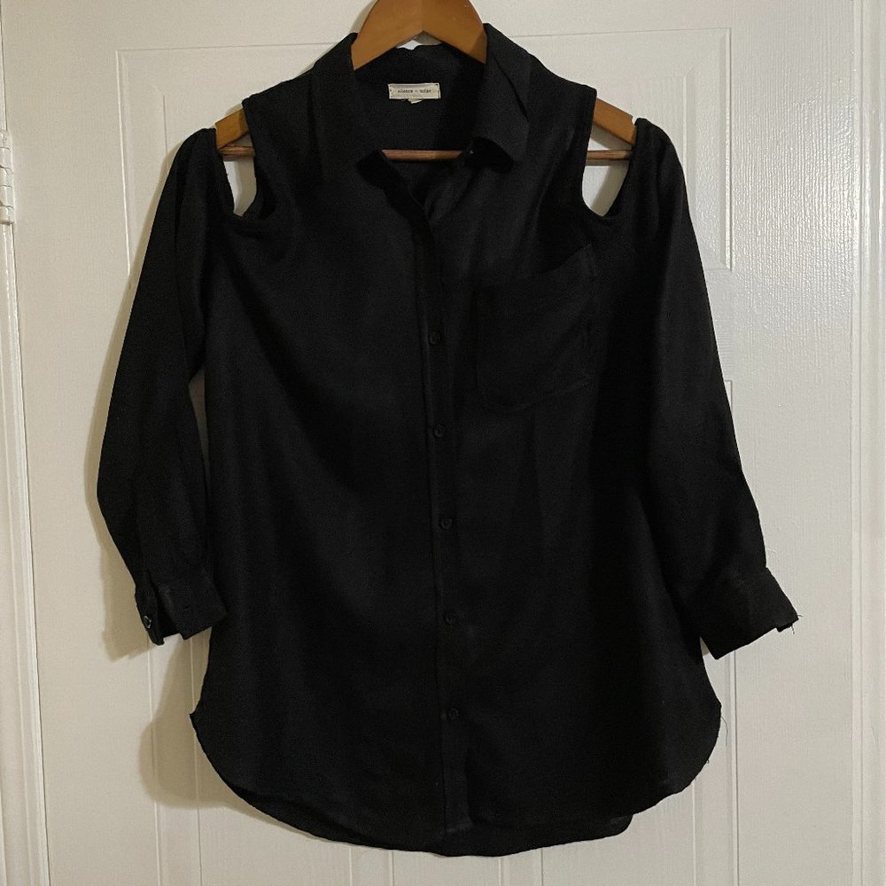 Silence + Noise Cold Shoulder Button-down Black Shirt